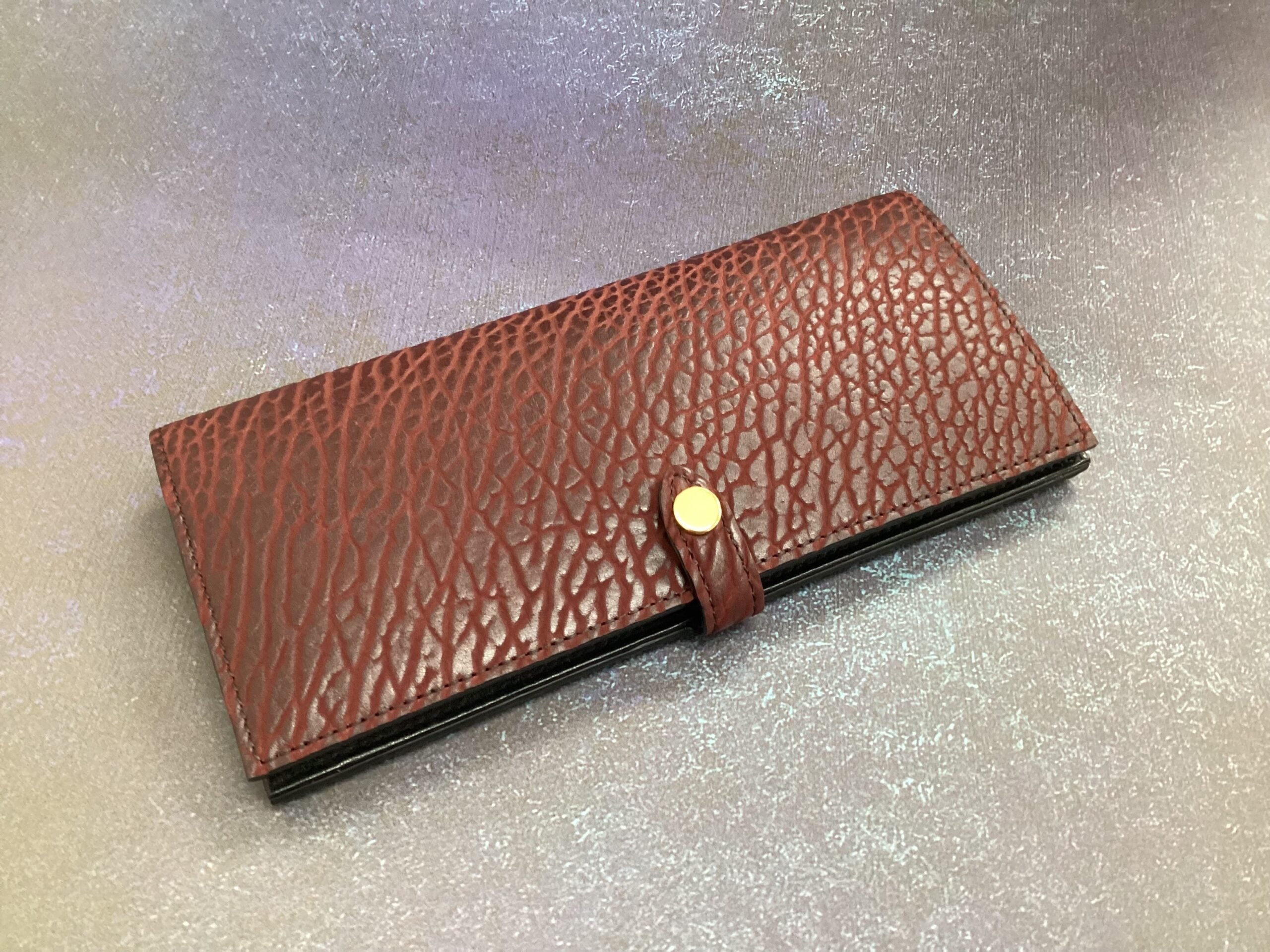 【限定1点のみシールレザー】ストラップロングウォレット