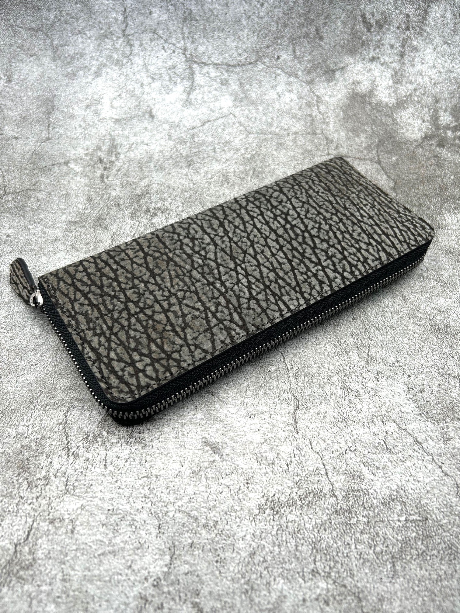 【限定1点のみシャークレザー】風琴マチラウンドロングウォレット